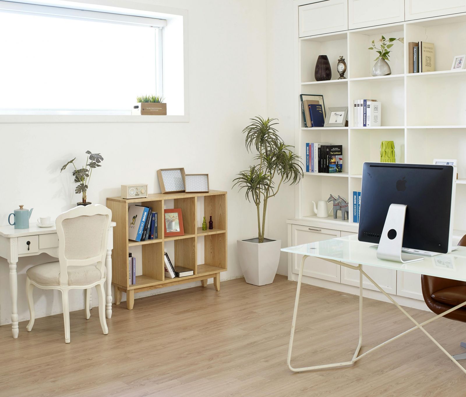 Top 5 Must-Have Furniture Items for College Life in Minneapolis at student apartments near UMN